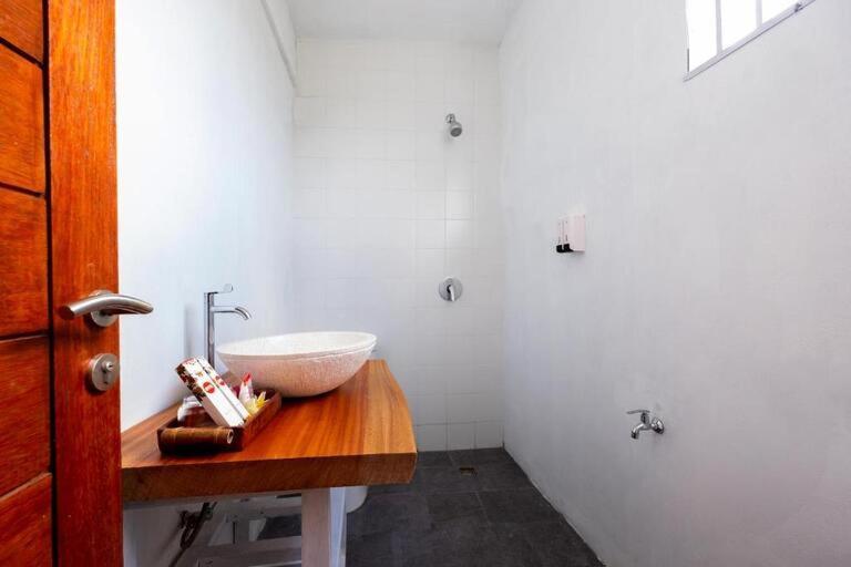 Surya Lombok Accommodation Selong Belanak Eksteriør billede