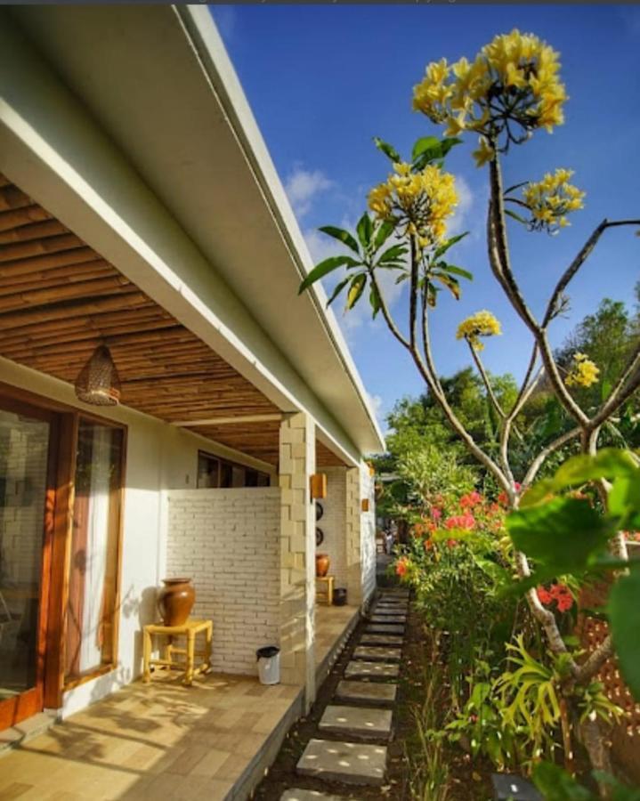 Surya Lombok Accommodation Selong Belanak Eksteriør billede