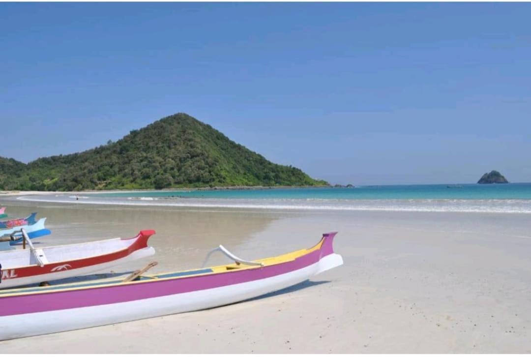 Surya Lombok Accommodation Selong Belanak Eksteriør billede