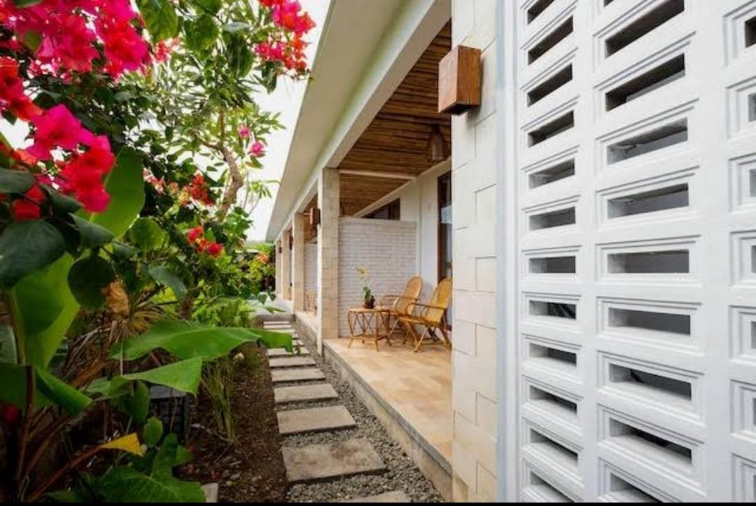 Surya Lombok Accommodation Selong Belanak Eksteriør billede