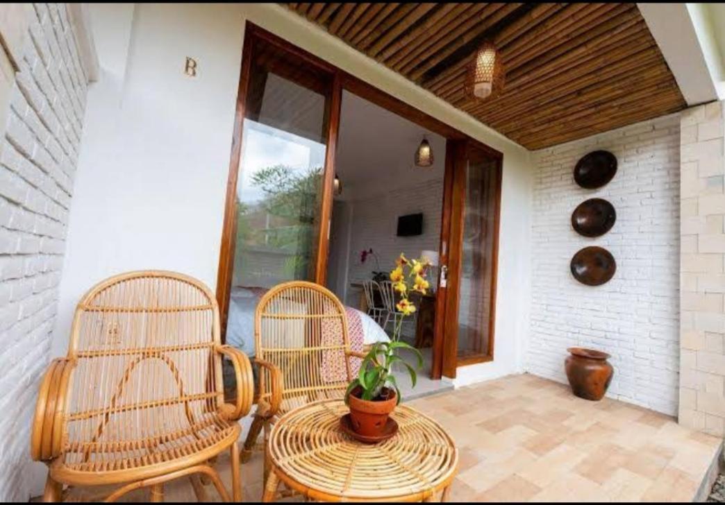 Surya Lombok Accommodation Selong Belanak Eksteriør billede